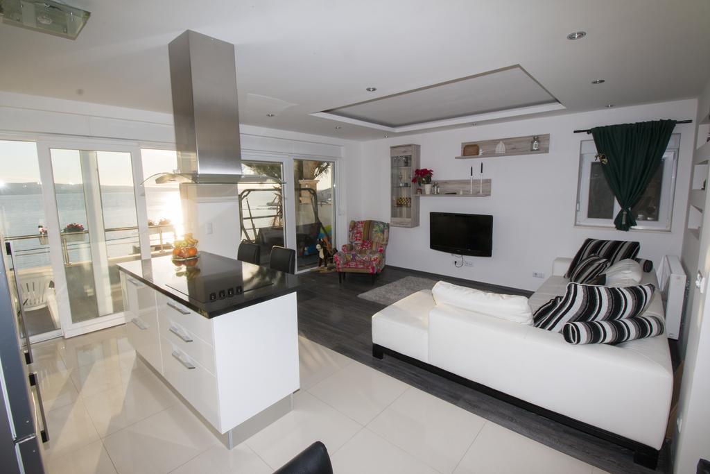 Apartment Mate Omiš Dış mekan fotoğraf